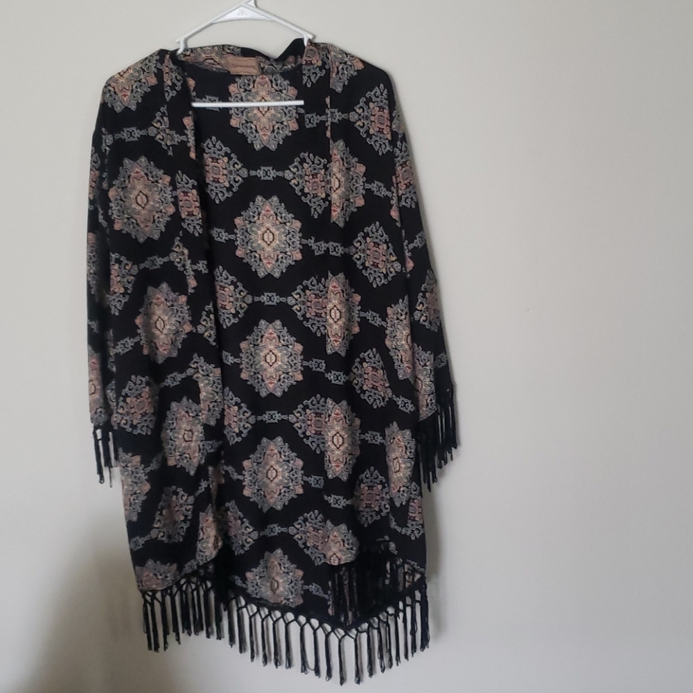 Black print kimono